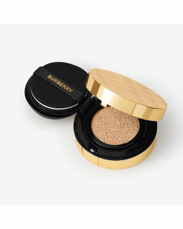 BURBERRY Ultimate Glow Cushion Foundation - 40 LGTWRM 14G